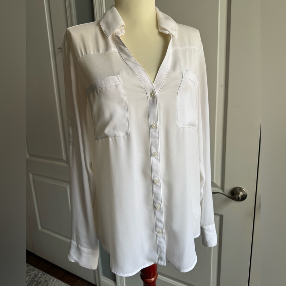 Express Portofino White button down long sleeve shirt size M